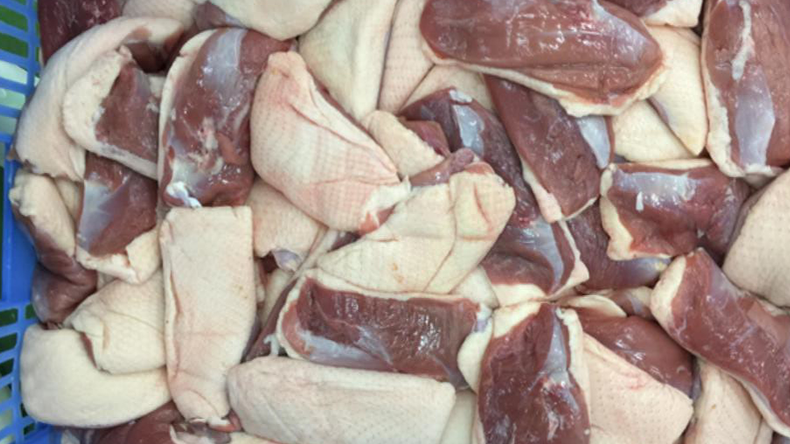 鴨肉加工
